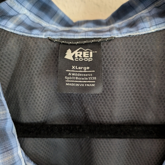 REI Lightweight Vented Long Sleeve Shirt - Picture 3 of 13